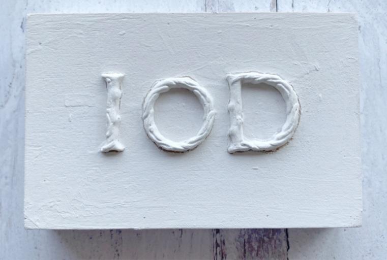 VICTORIA 'Letters' ~ IOD Decor Mould